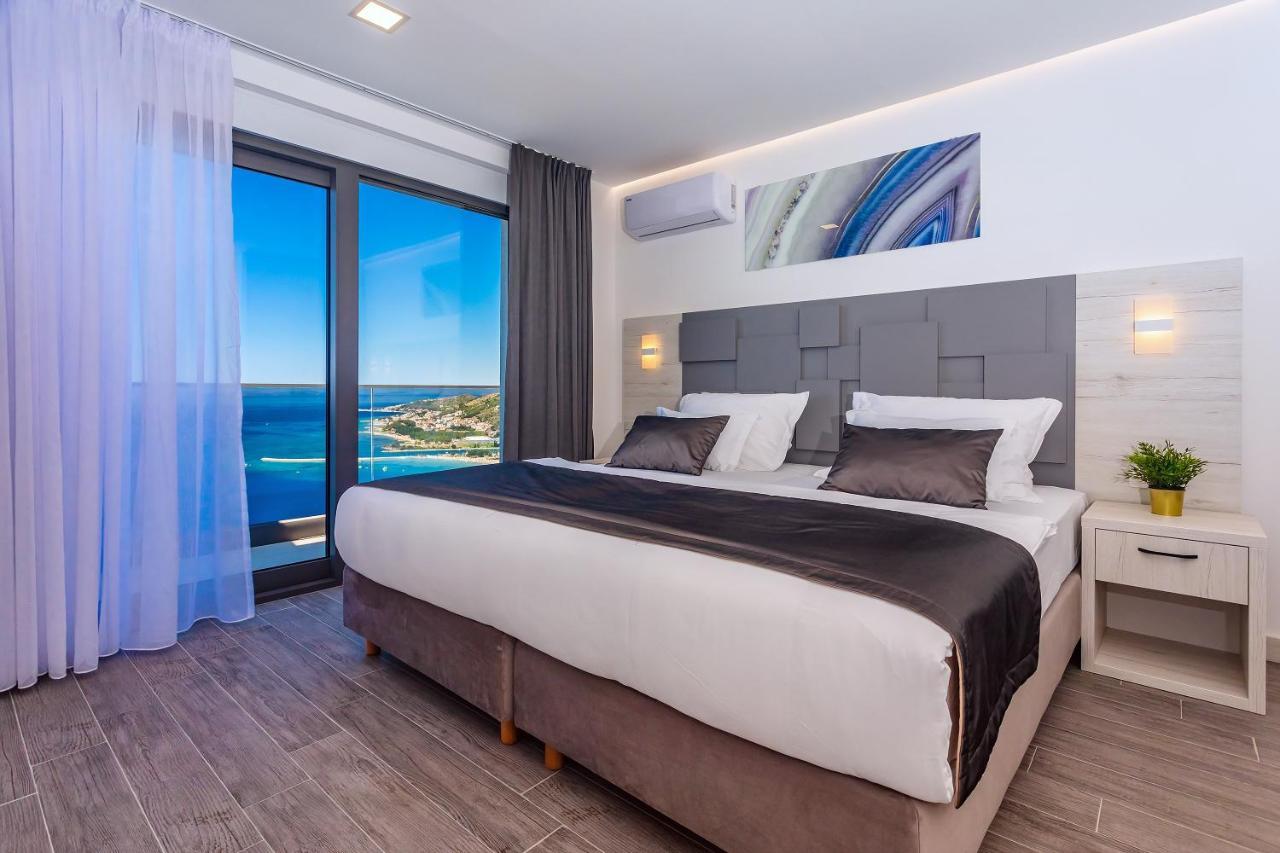 Villa Belvedere With Heated Pool, Billiards, Media Room, Sea Views,10 Pax Omis Bagian luar foto