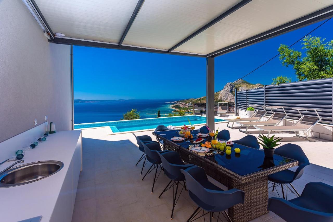 Villa Belvedere With Heated Pool, Billiards, Media Room, Sea Views,10 Pax Omis Bagian luar foto